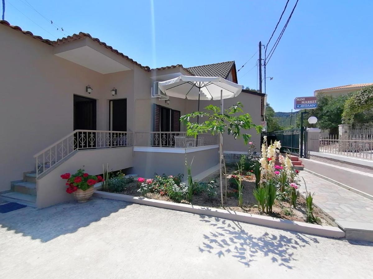 Villa Nikolaou Parga Exterior photo